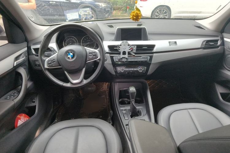 Used BMW X1 2018 sDrive20Li Leading Model Center Console