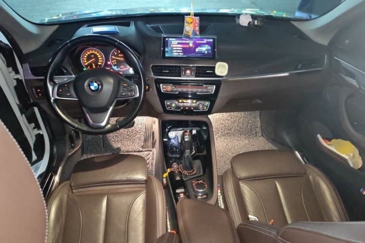 Used BMW X1 2018 xDrive20Li Luxury Model Center Console