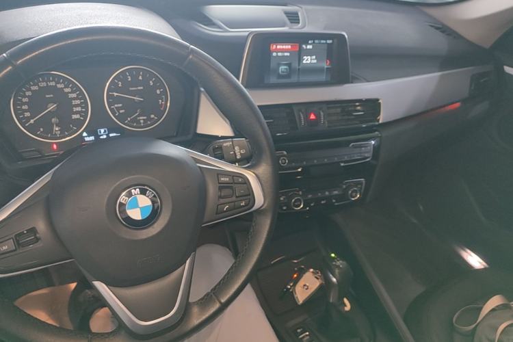 Used BMW X1 2018 sDrive20Li Leading Model Center Console