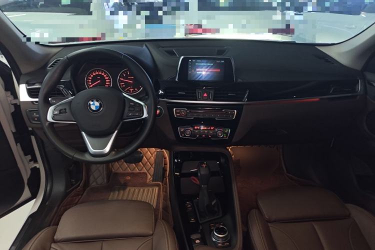 Used BMW X1 2018 xDrive20Li Luxury Edition Center Console