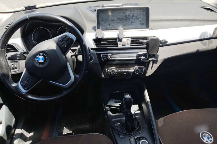 Used BMW X1 2018 sDrive18Li Fashion Model Center Console