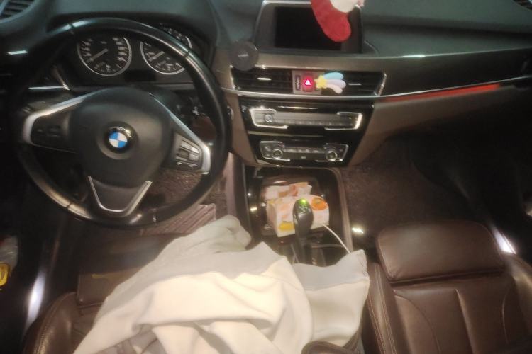Used BMW X1 2018 sDrive18Li Luxury Model Center Console