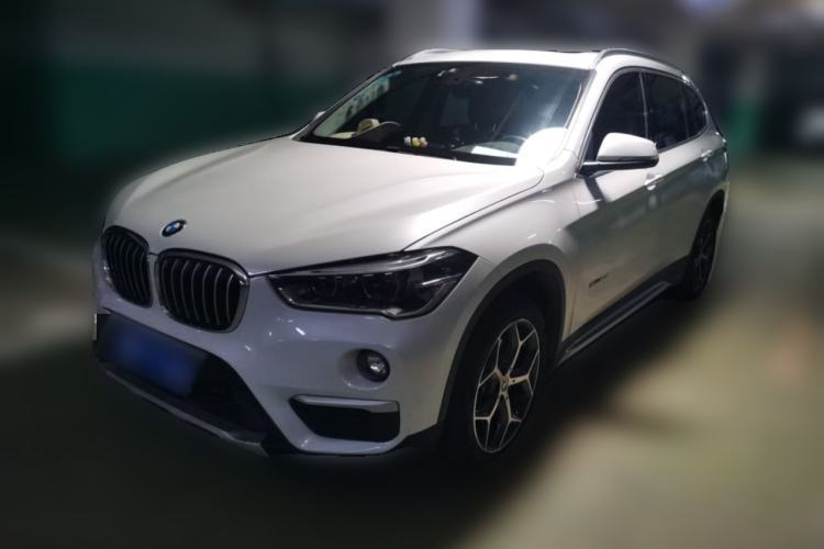 Used BMW X1 2018 sDrive18Li Luxury Model Guazi used car, China used car export, Used car for sale, Used cars, Cheapest cars for sale