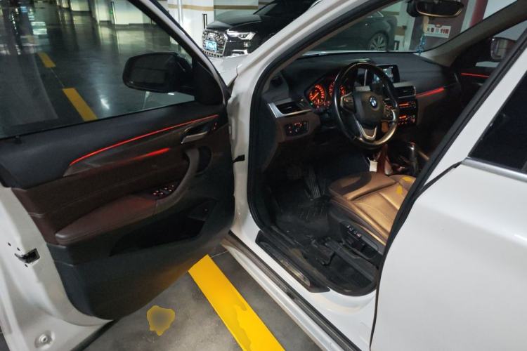 Used BMW X1 2018 xDrive20Li Luxury Edition Driver Seat