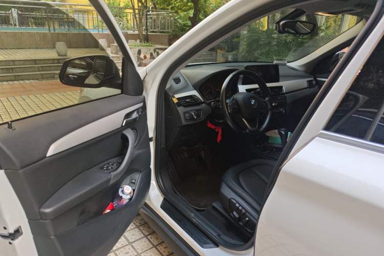Used BMW X1 2018 sDrive20Li Leading Model Driver Seat