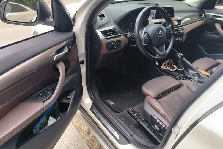 Used BMW X1 2018 xDrive20Li Luxury Edition Driver Seat