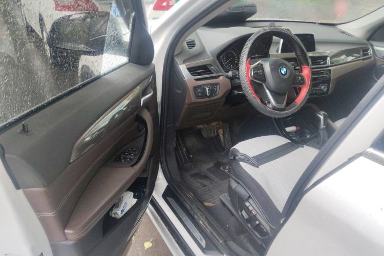 Used BMW X1 2018 xDrive20Li Luxury Edition Driver Seat