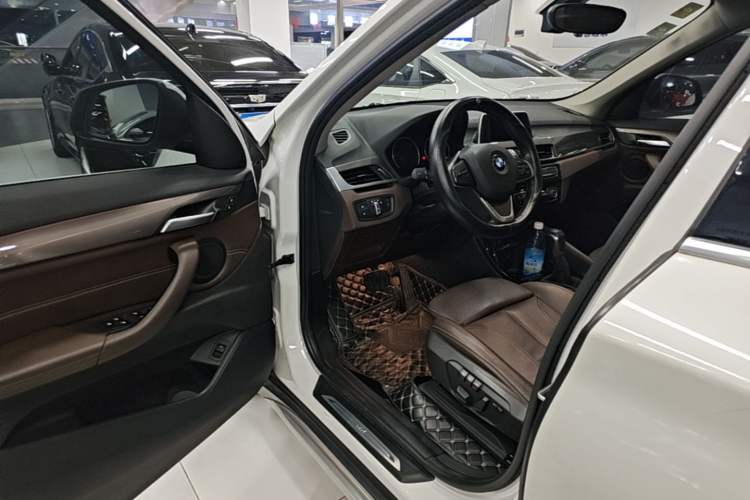 Used BMW X1 2018 sDrive18Li Luxury Model Driver Seat
