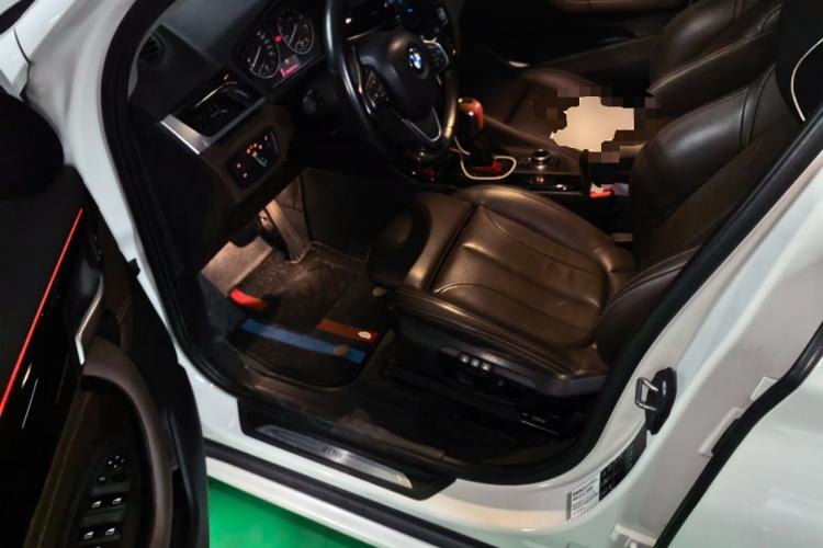 Used BMW X1 2018 xDrive20Li Luxury Edition Driver Seat
