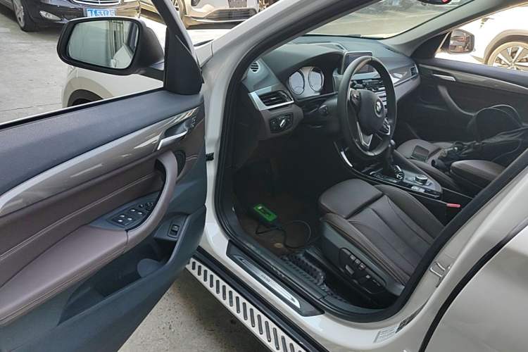 Used BMW X1 2018 xDrive20Li Luxury Edition Driver Seat