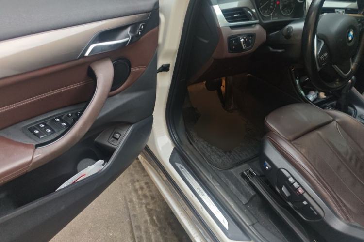 Used BMW X1 2018 sDrive18Li Luxury Model Driver Seat