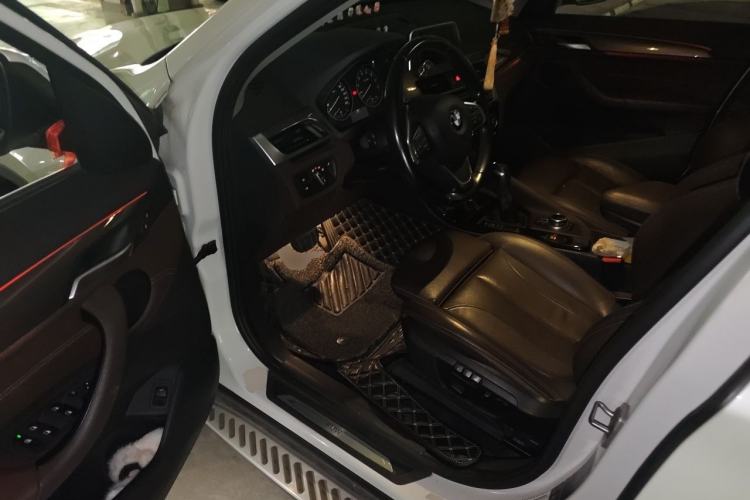 Used BMW X1 2018 xDrive20Li Luxury Edition Driver Seat