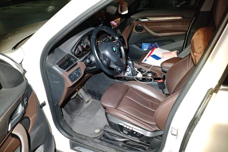 Used BMW X1 2018 xDrive20Li Luxury Model Driver Seat