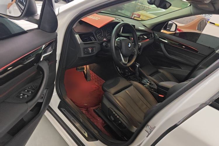 Used BMW X1 2018 xDrive20Li Luxury Edition Driver Seat