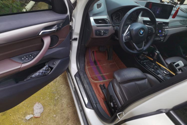 Used BMW X1 2018 xDrive20Li Luxury Edition Driver Seat