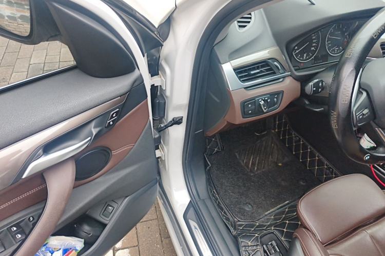 Used BMW X1 2018 xDrive20Li Luxury Edition Driver Seat