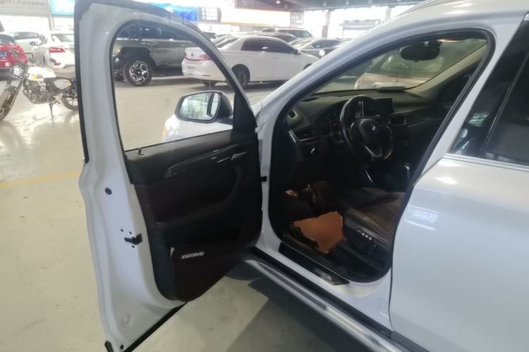 Used BMW X1 2018 xDrive20Li Luxury Model Driver Seat