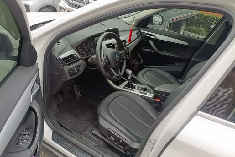 Used BMW X1 2018 sDrive20Li Leading Model Driver Seat
