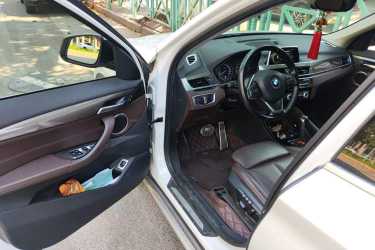 Used BMW X1 2018 xDrive20Li Luxury Edition Driver Seat