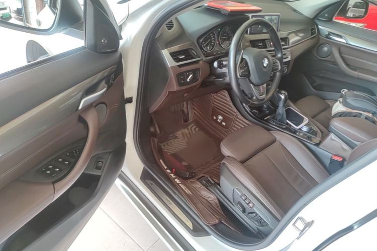Used BMW X1 2018 xDrive20Li Luxury Model Driver Seat