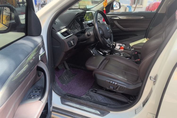 Used BMW X1 2018 xDrive20Li Luxury Edition Driver Seat