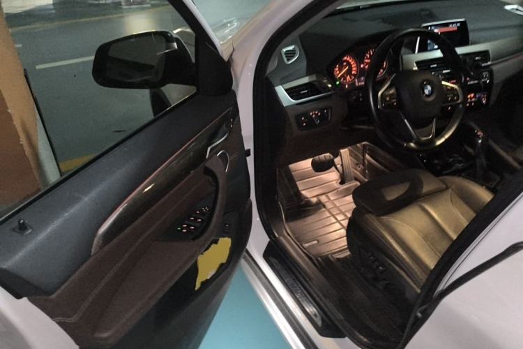 Used BMW X1 2018 xDrive20Li Luxury Edition Driver Seat