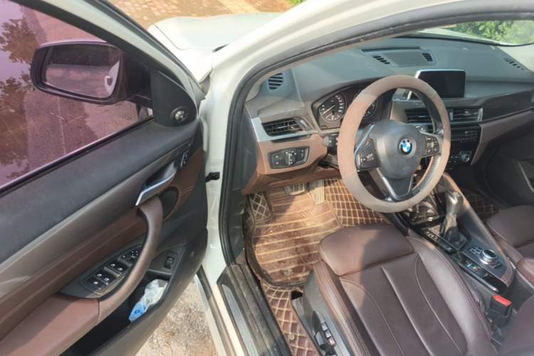 Used BMW X1 2018 xDrive20Li Luxury Edition Driver Seat