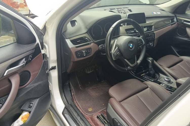 Used BMW X1 2018 xDrive20Li Luxury Edition Driver Seat