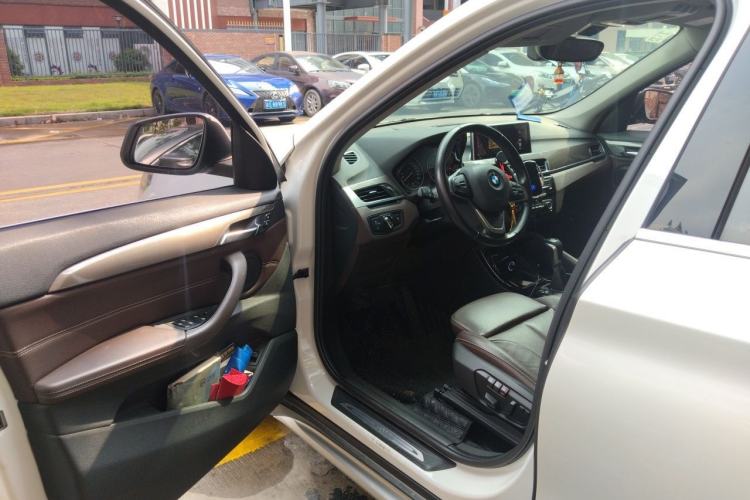 Used BMW X1 2018 sDrive18Li Luxury Model Driver Seat