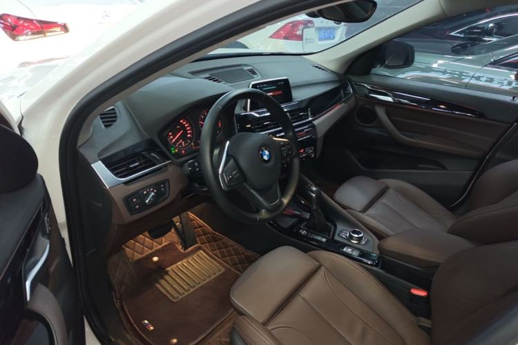 Used BMW X1 2018 xDrive20Li Luxury Edition Driver Seat