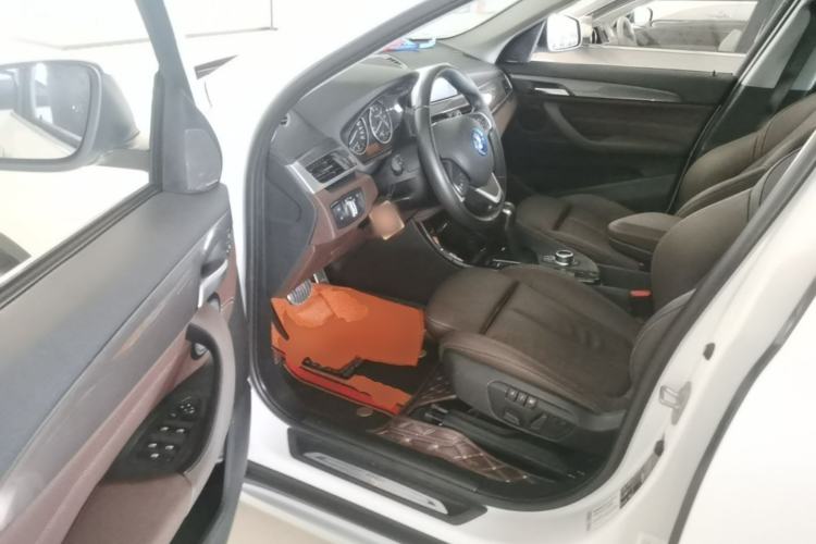 Used BMW X1 2018 xDrive20Li Luxury Edition Driver Seat