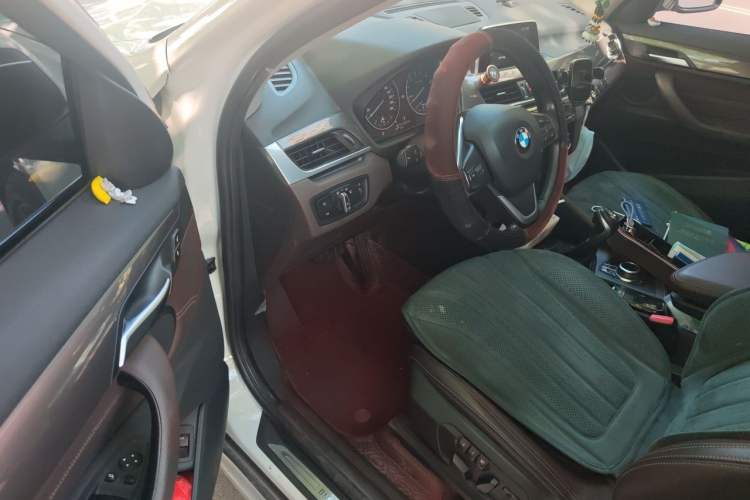 Used BMW X1 2018 xDrive20Li Luxury Edition Driver Seat
