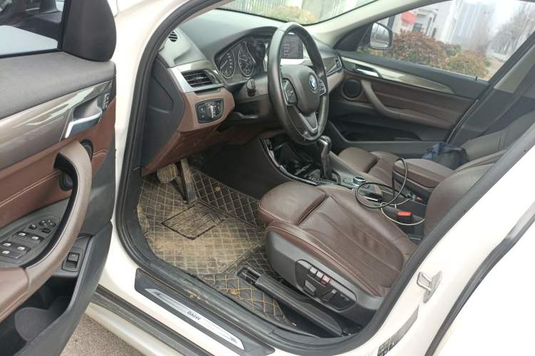 Used BMW X1 2018 xDrive20Li Luxury Edition Driver Seat