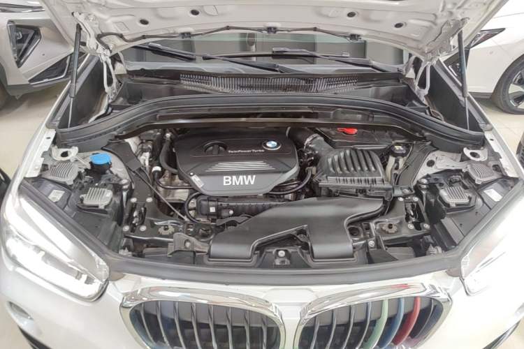 Used BMW X1 2018 sDrive18Li Luxury Model Engine Bay