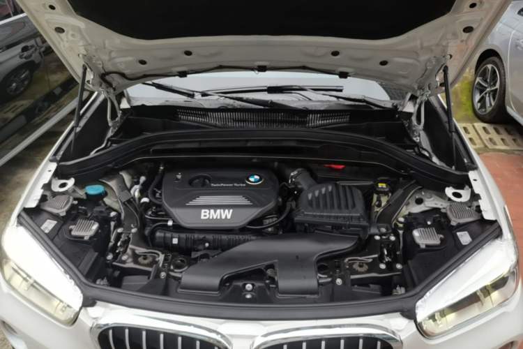 Used BMW X1 2018 sDrive20Li Leading Model Engine Bay