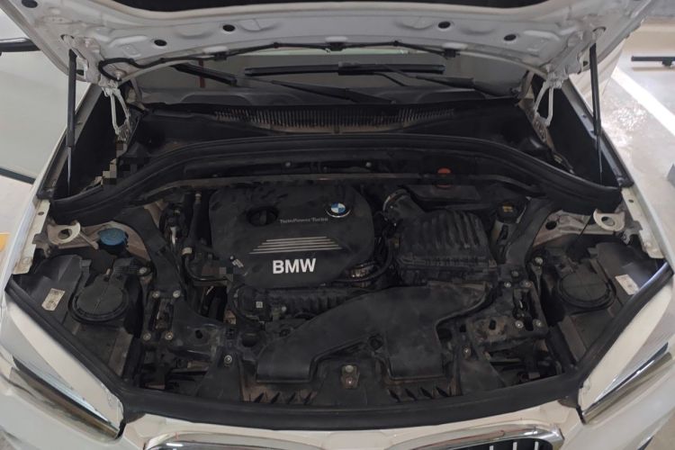 Used BMW X1 2018 sDrive18Li Fashion Model Engine Bay