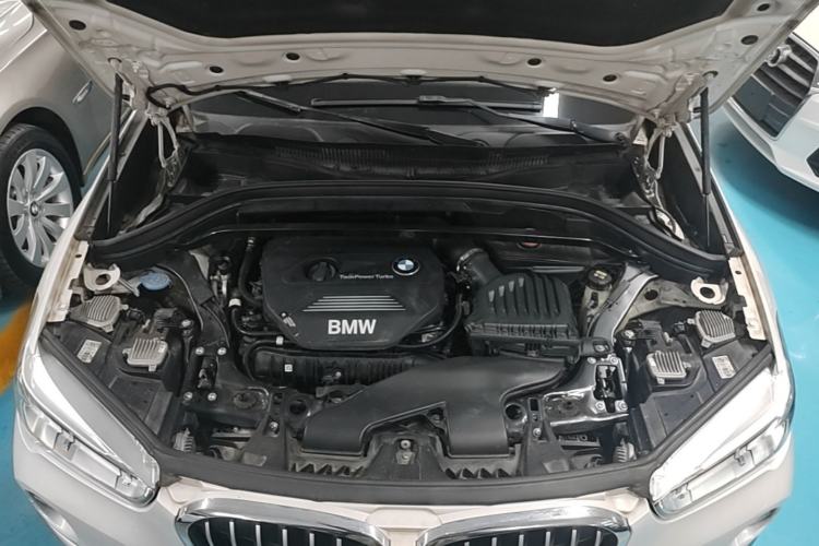 Used BMW X1 2018 xDrive20Li Luxury Edition Engine Bay