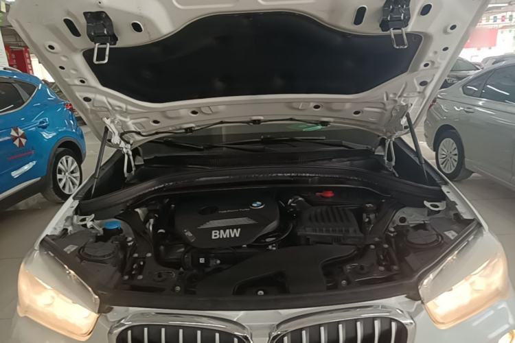 Used BMW X1 2018 sDrive18Li Fashion Model Engine Bay