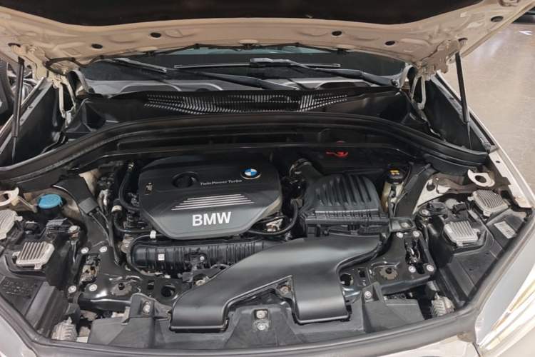 Used BMW X1 2018 xDrive20Li Luxury Edition Engine Bay