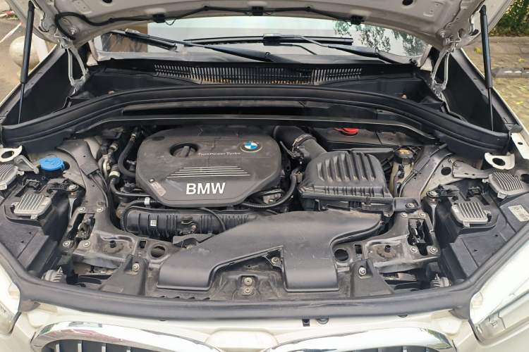 Used BMW X1 2018 xDrive20Li Luxury Edition Engine Bay