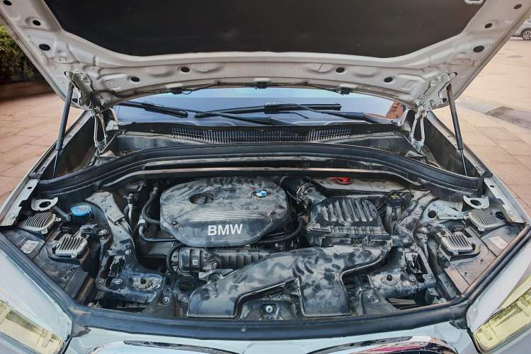 Used BMW X1 2018 sDrive18Li Luxury Model Engine Bay