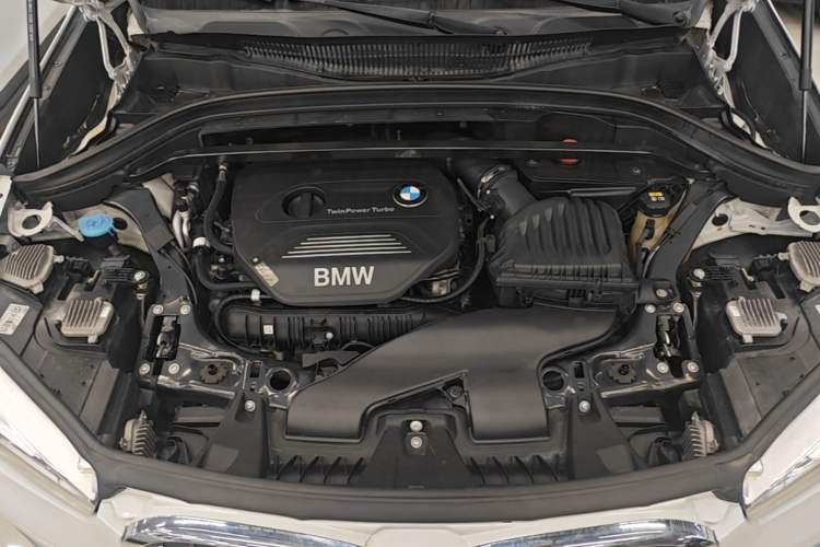 Used BMW X1 2018 xDrive20Li Luxury Edition Engine Bay