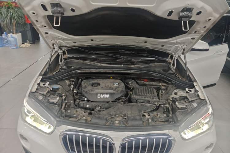 Used BMW X1 2018 sDrive20Li Leading Model Engine Bay
