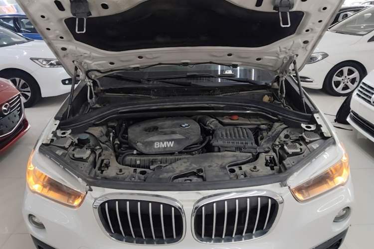 Used BMW X1 2018 sDrive20Li Leading Model Engine Bay