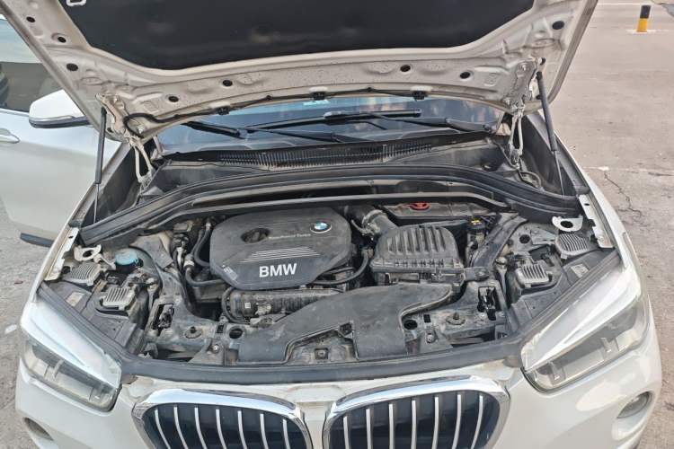 Used BMW X1 2018 sDrive18Li Luxury Model Engine Bay