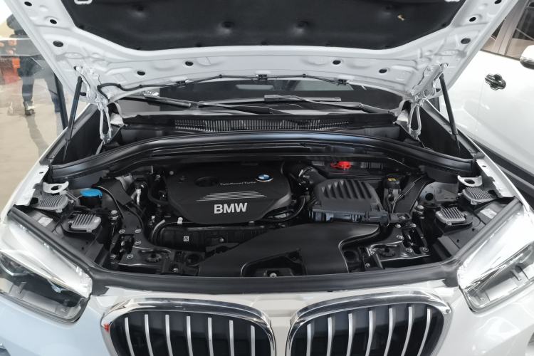 Used BMW X1 2018 xDrive20Li Luxury Edition Engine Bay