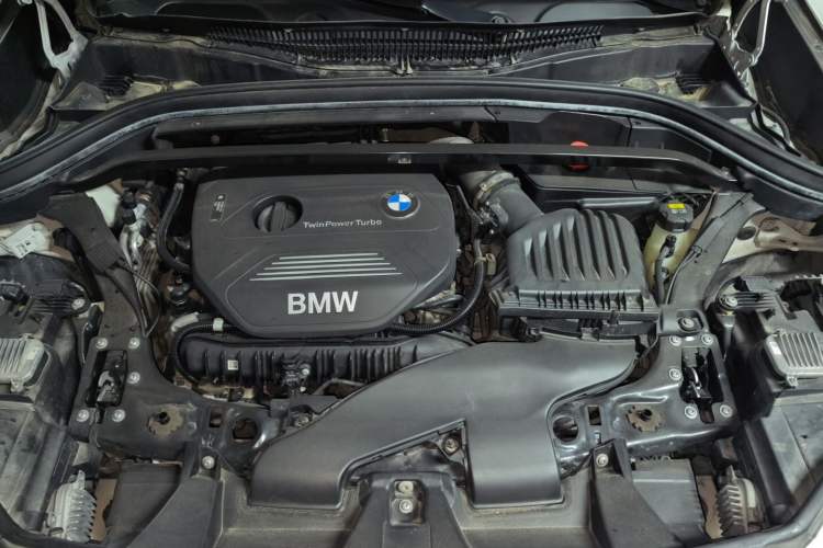 Used BMW X1 2018 xDrive20Li Luxury Edition Engine Bay