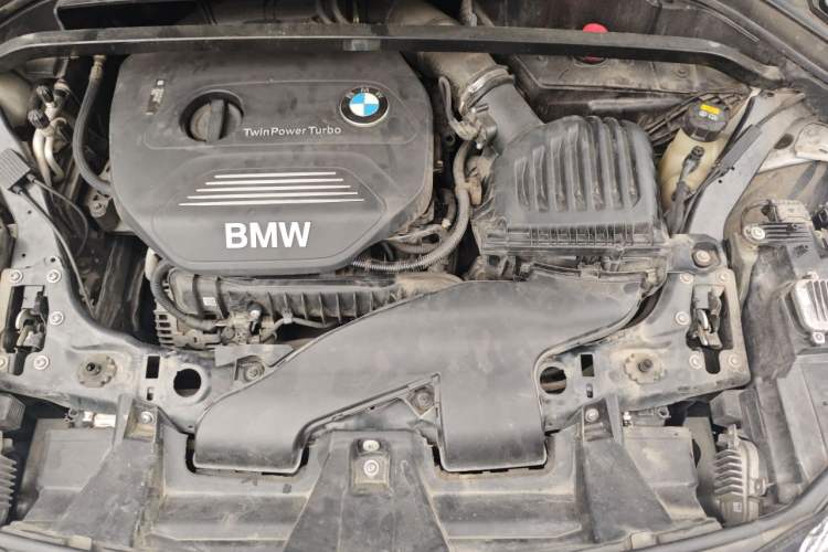 Used BMW X1 2018 sDrive18Li Fashion Model Engine Bay