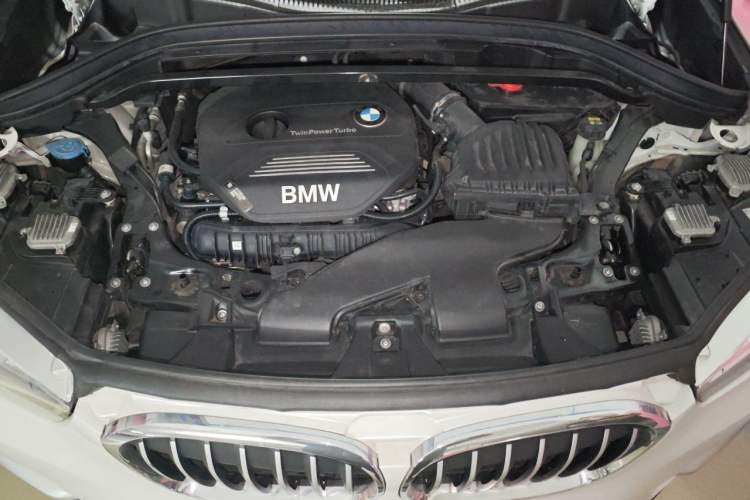 Used BMW X1 2018 xDrive20Li Luxury Edition Engine Bay