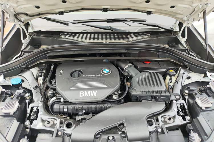 Used BMW X1 2018 sDrive20Li Leading Model Engine Bay